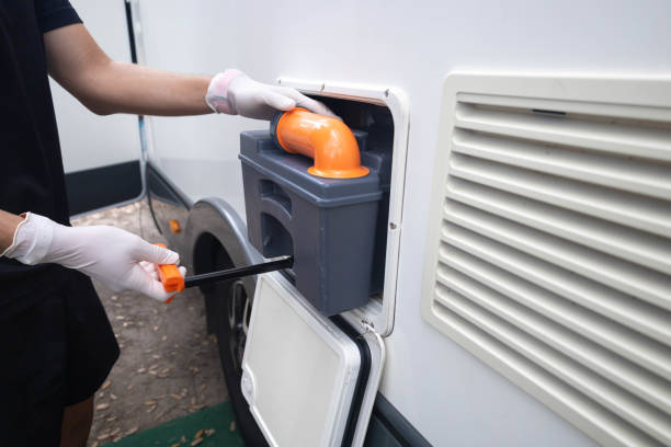 Best Porta potty rental near me  in Fairfax, MN